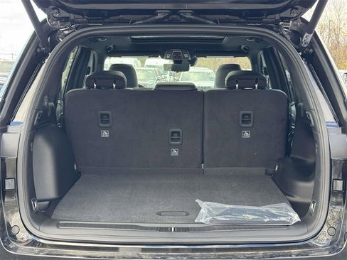 New 2025 Jeep Grand Cherokee Limited w/ Luxury Tech Group II image 29