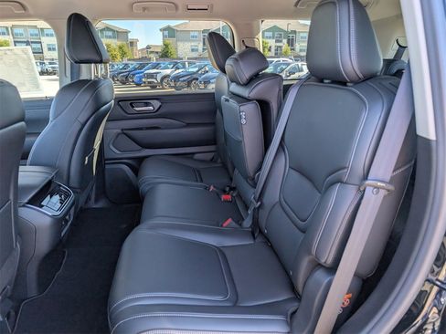 New 2026 Nissan Armada SV image 19