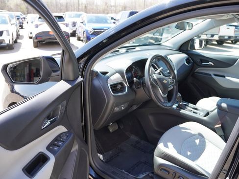 Used 2019 Chevrolet Equinox LT FWD image 14