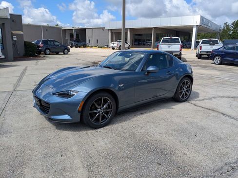 Used 2017 MAZDA MX-5 Miata RF Grand Touring RWD image 8