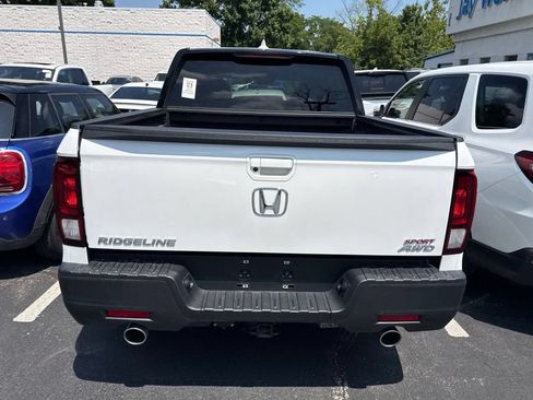 Used 2023 Honda Ridgeline Sport image 4