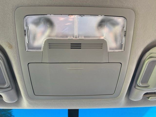 Used 2012 Toyota Camry FWD image 21