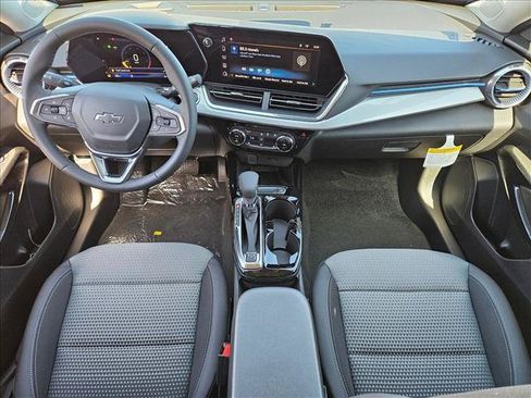 New 2026 Chevrolet Trax LT w/ Sunroof Package FWD image 15