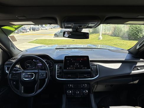 Used 2021 GMC Yukon AT4 w/ AT4 Premium Plus Package AWD/4WD image 18