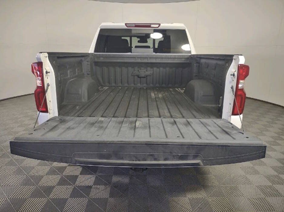 Used 2023 Chevrolet Silverado 1500 LTZ w/ LTZ Convenience Package II AWD/4WD image 9