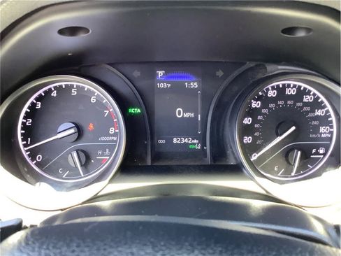 Used 2022 Toyota Camry SE w/ Convenience Package FWD image 11