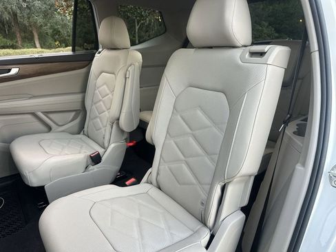 New 2026 Volkswagen Atlas SE image 23