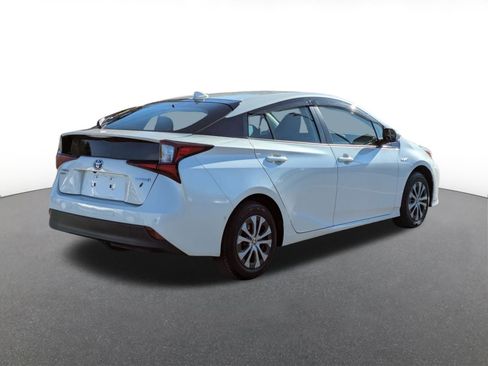 Used 2019 Toyota Prius AWD image 3