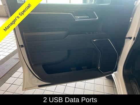 Used 2024 Chevrolet Silverado 1500 RST w/ Redline Edition AWD/4WD image 11