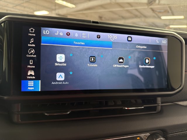 Used 2025 Jeep Gladiator Rubicon w/ Convenience Group AWD/4WD image 8