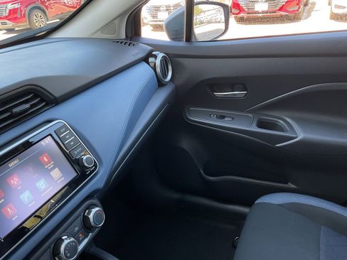 Used 2025 Nissan Versa SV image 34