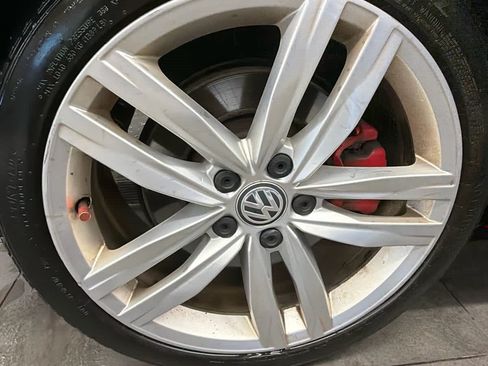 Used 2017 Volkswagen GTI Sport FWD image 5