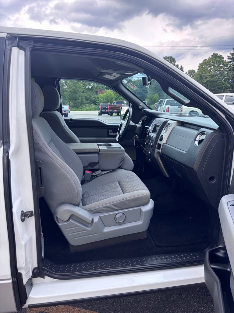 Used 2014 Ford F150 XLT w/ Equipment Group 302A Luxury AWD/4WD image 12