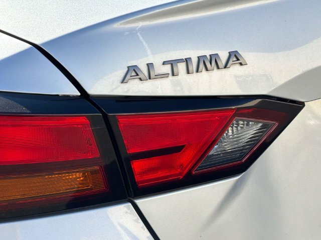 Certified 2024 Nissan Altima 2.5 SV FWD image 6