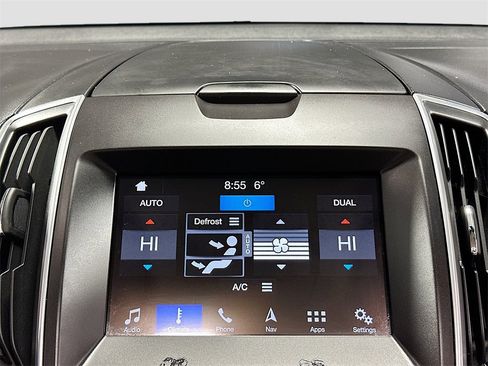 Used 2016 Ford Edge Titanium w/ Equipment Group 301A image 17