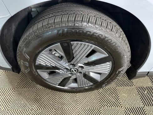 Certified 2025 Nissan Murano SL image 10