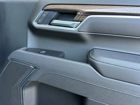 New 2026 Chevrolet Silverado 1500 LT image 19