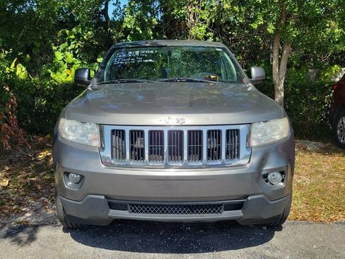 Used 2012 Jeep Grand Cherokee Laredo AWD/4WD image 2