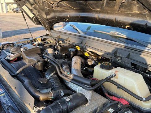 Used 2016 Ford F250 Lariat w/ Lariat Ultimate Package AWD/4WD image 22