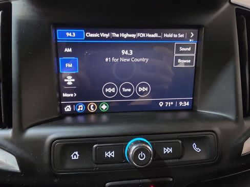 Used 2022 GMC Terrain SLE image 12