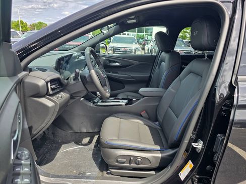New 2026 Buick Envista Sport Touring w/ Convenience I Package FWD image 21