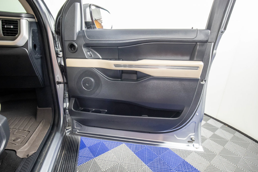 Used 2024 Ford Expedition Max XLT RWD image 16