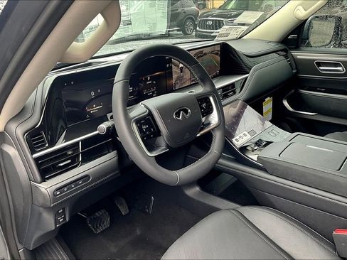 New 2026 INFINITI QX80 Luxe RWD image 8