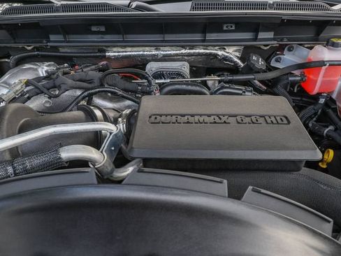 Used 2025 GMC Sierra 3500 Denali w/ Denali Reserve Package AWD/4WD image 31