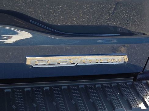 Used 2024 GMC Sierra 1500 Elevation image 31