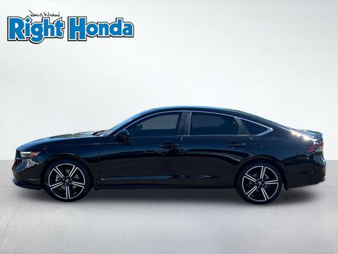 Used 2024 Honda Accord Sport image 3