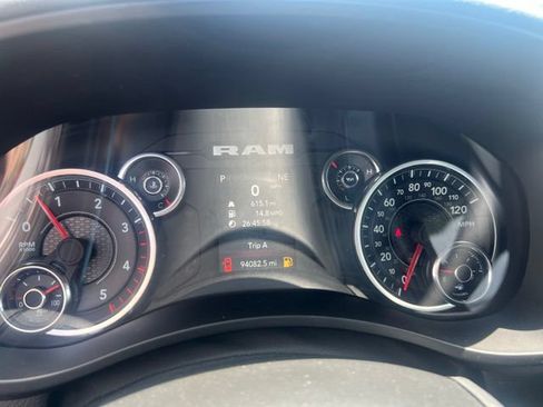 Used 2024 RAM 2500 Big Horn AWD/4WD image 17