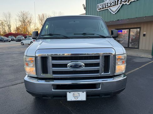 Used 2008 Ford E-350 and Econoline 350 XLT image 8