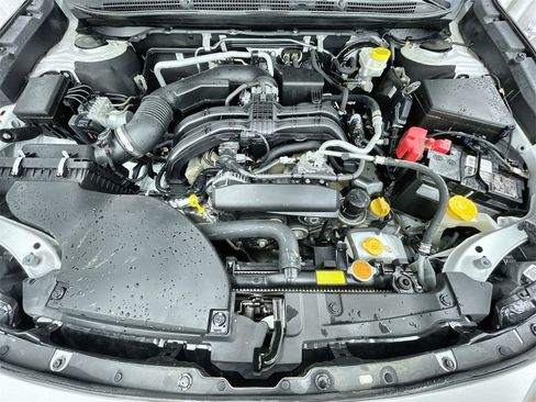 Used 2022 Subaru Outback Premium image 11