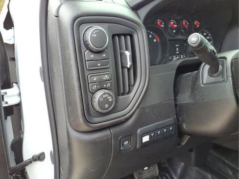 New 2026 Chevrolet Silverado 2500 W/T w/ WT Convenience Package AWD/4WD image 17