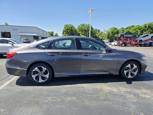 Used 2020 Honda Accord EX image 8