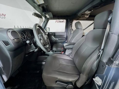 Used 2017 Jeep Wrangler Sport image 10