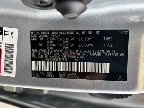 Used 2022 Toyota Highlander LE AWD/4WD image 23