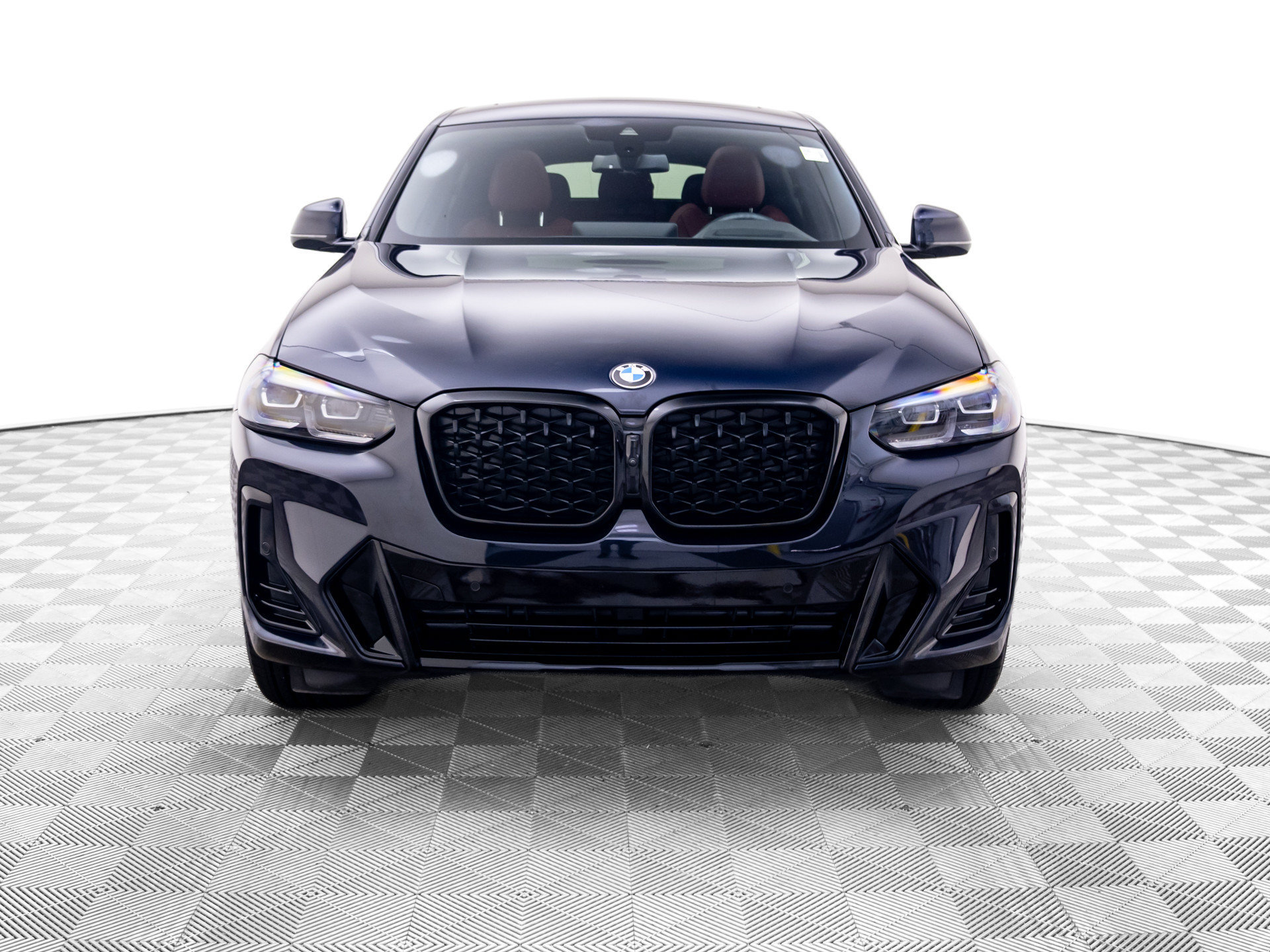 Used 2025 BMW X4 xDrive30i AWD/4WD image 9