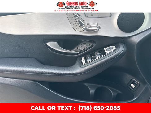 Used 2019 Mercedes-Benz GLC 300 GLC 300 4MATIC SUV w/ Premium Package image 24