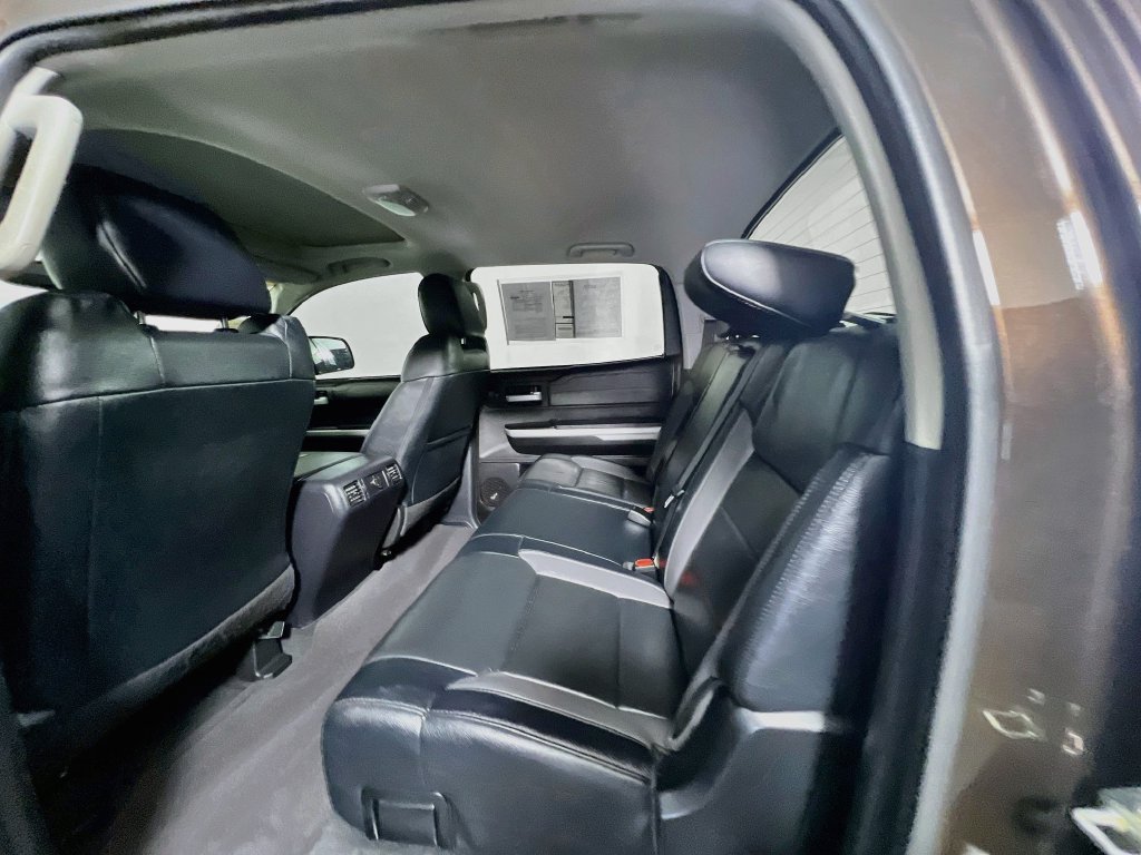 Used 2020 Toyota Tundra Limited w/ Limited Premium Package RWD image 27