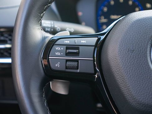 Certified 2025 Acura ADX AWD image 24
