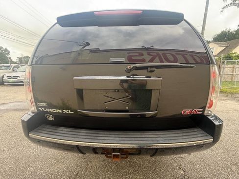 Used 2012 GMC Yukon XL Denali image 5