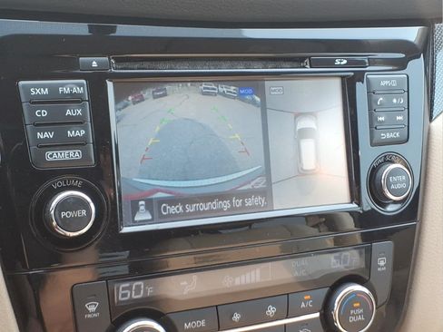 Used 2016 Nissan Rogue SL FWD image 22