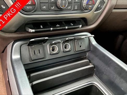 Used 2018 Chevrolet Silverado 1500 LT w/ All Star Edition AWD/4WD image 29