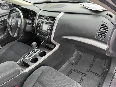Used 2015 Nissan Altima 2.5 SV image 19