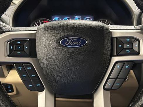 Used 2016 Ford F150 Lariat w/ Equipment Group 502A Luxury RWD image 16
