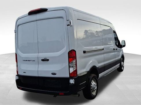 Used 2023 Ford Transit 250 Medium Roof AWD image 7
