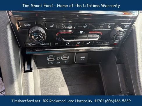 Used 2025 Jeep Grand Cherokee Altitude AWD/4WD image 11