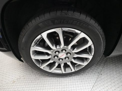 Used 2023 GMC Acadia Denali w/ Trailering Package AWD/4WD image 25