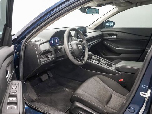Used 2023 Honda Accord EX image 18